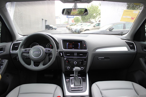 2013款 奥迪Q5内饰