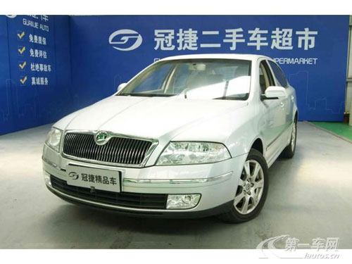 迪拜人均月收入_月收入8000买什么车