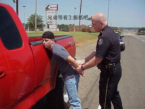 这么处罚你还敢违章吗? 看看国外处理交通违章