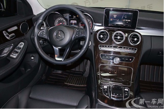 奔驰 C200L: 优雅风度 - 二手车价格行情-第一车