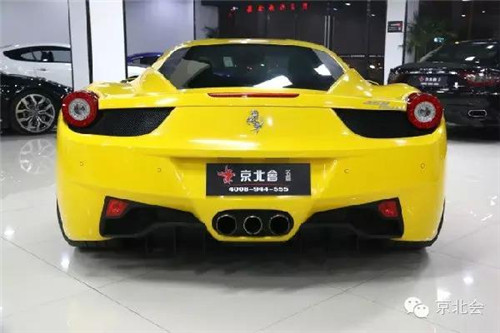 骚黄法拉利458已抵达京北会名车展厅高清图片