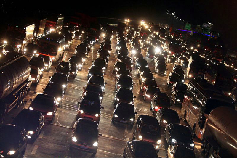 高速堵车现神场面