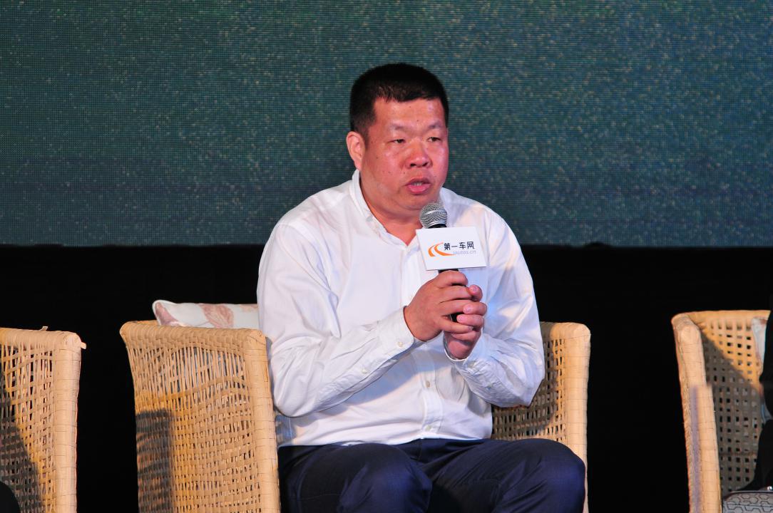 沈阳诚信经销商联盟秘书长 张德文 张德文:当下二手车市场受制约的